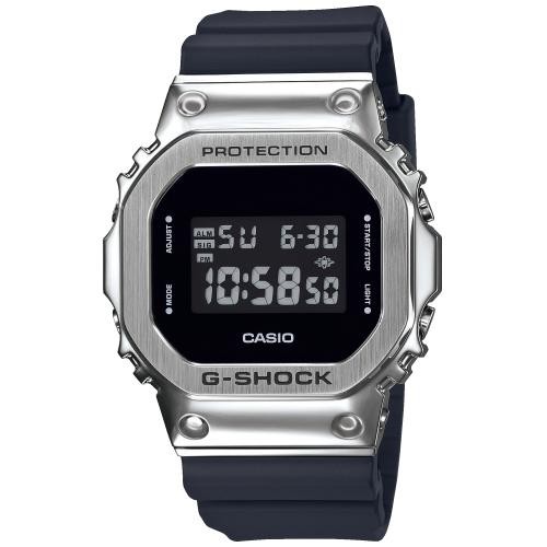 Montre Casio G-Shock GM-5600U-1ER